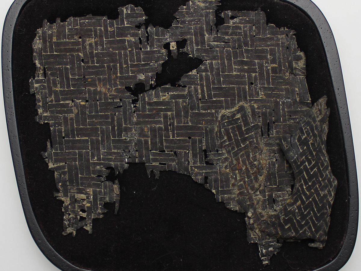 庄遺跡出土の籠